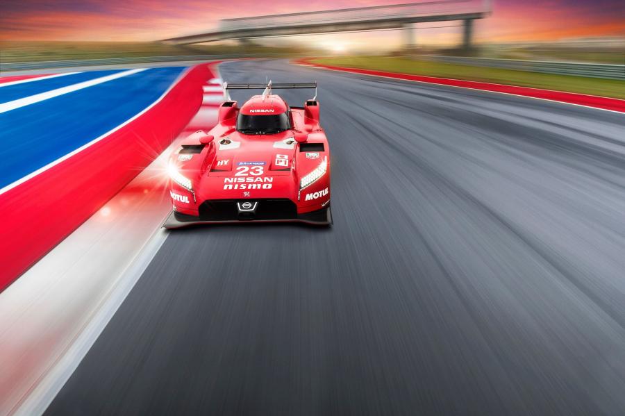  Nissan GT-R LM Nismo 2015 года  (фото 6 из 31)